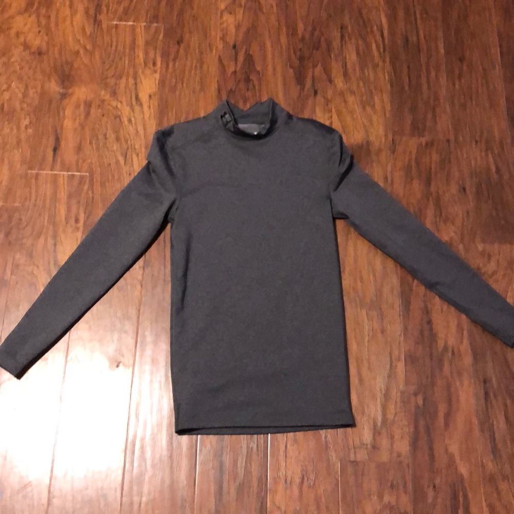 Long sleeved Under armor Conpression Shirt